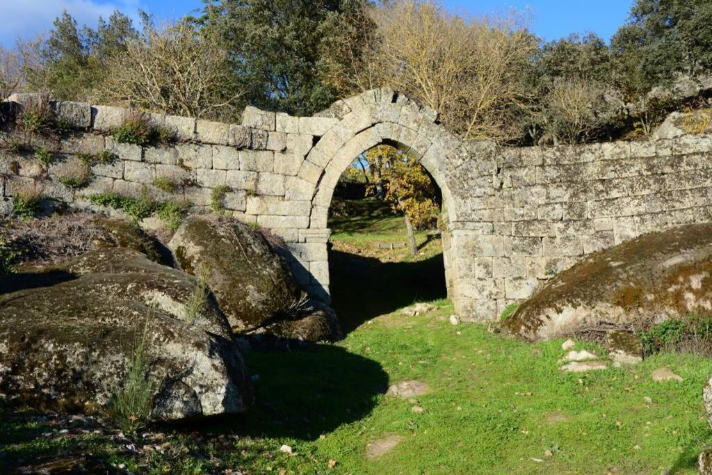 Villa Tauria- Em Aldeia Medieval Sabugal